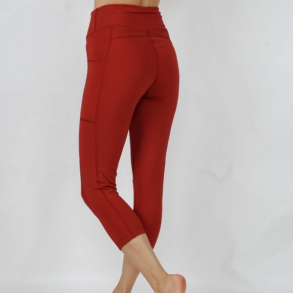 Yoga capri leggings with pockets and mesh - Picture 3 of 4
